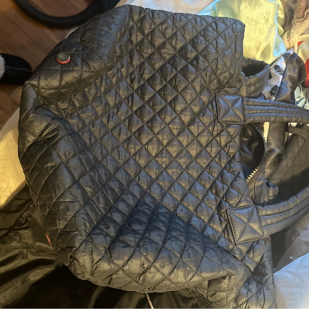 Quilted Black Tote Bag medium metro tote, in very good condition